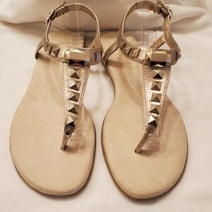 Aerosoles Women' Gold-Tone Faux Leather Split-Toe Jeweled Sandals 8.5 NWOT